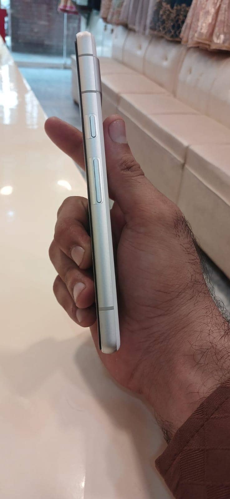 Google Pixel 7a 5