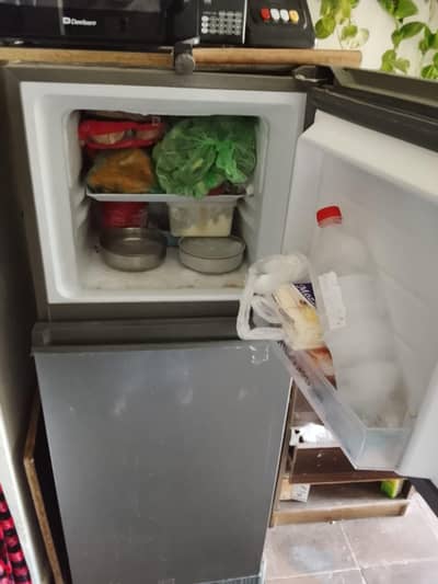 Haier medium size fridge for sale