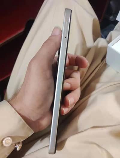 Infinix Hot 60i