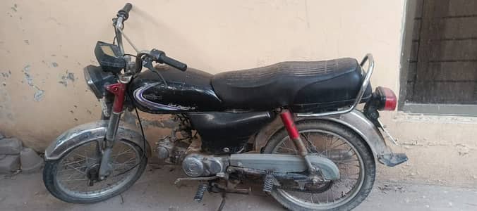 Metro MR 70 2012