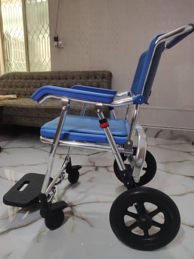 commode chair premium stainless steel patient chair ( negotiable)