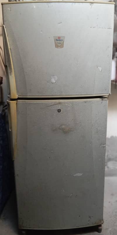 dawlance fridge