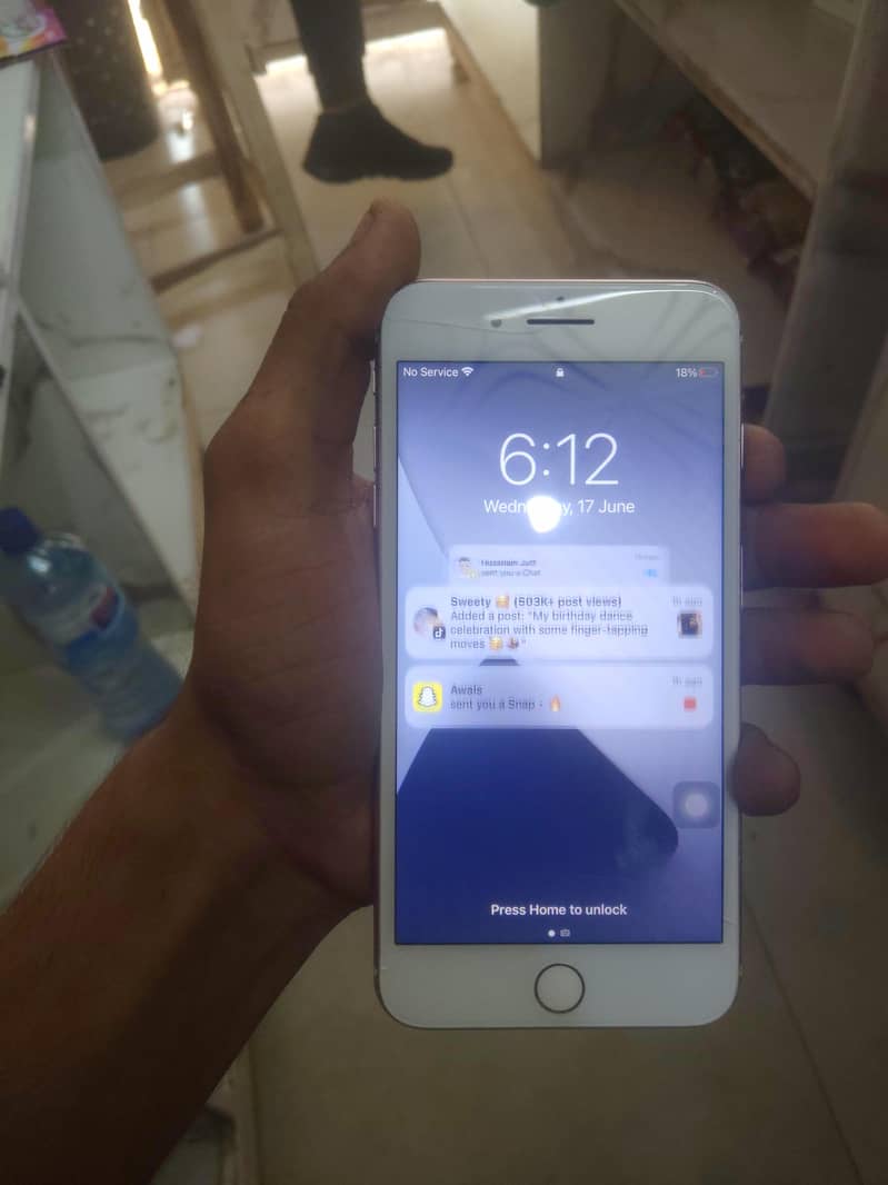 Apple iPhone 7 Plus 4