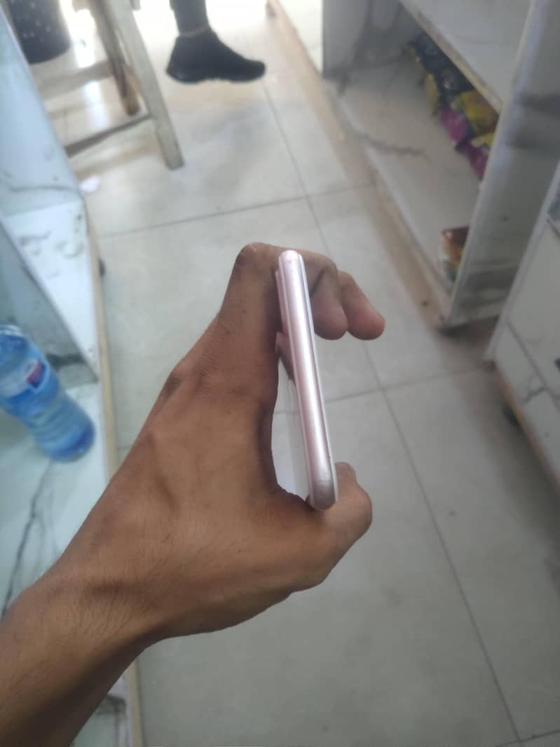 Apple iPhone 7 Plus 7