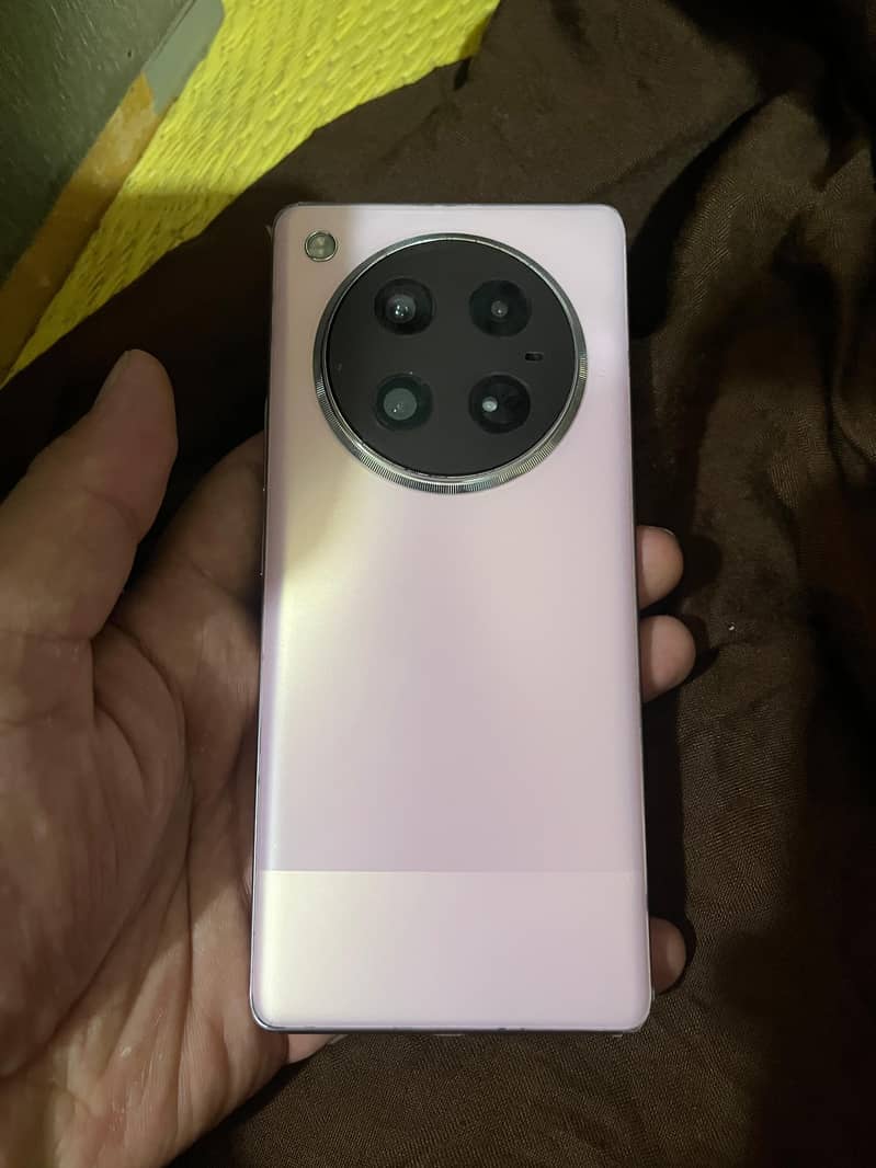 Infinix Zero 40 4