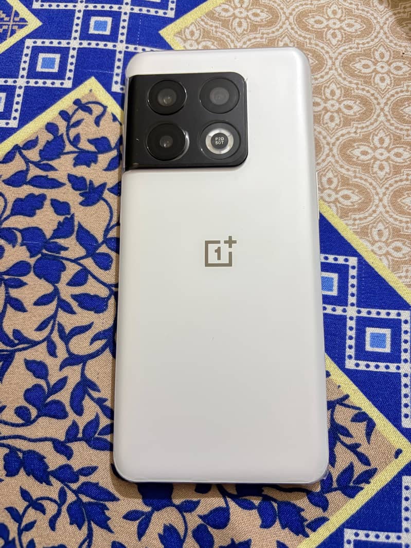 One Plus 10 Pro 0