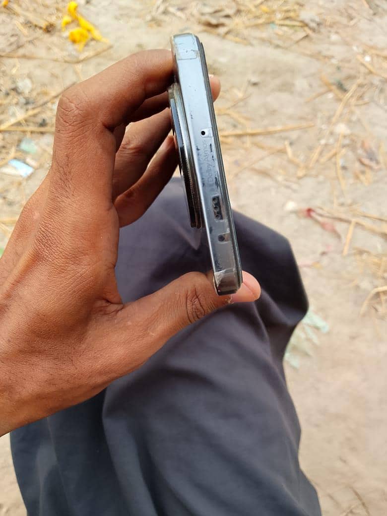 Tecno CAMON 30 1