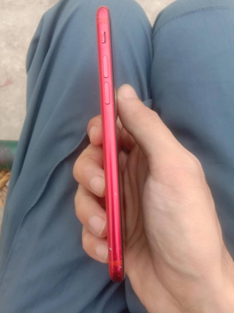 Apple iPhone SE 2 2