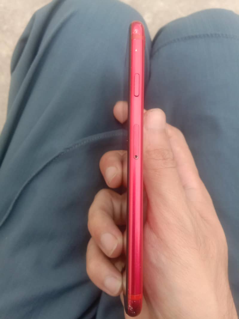 Apple iPhone SE 2 3
