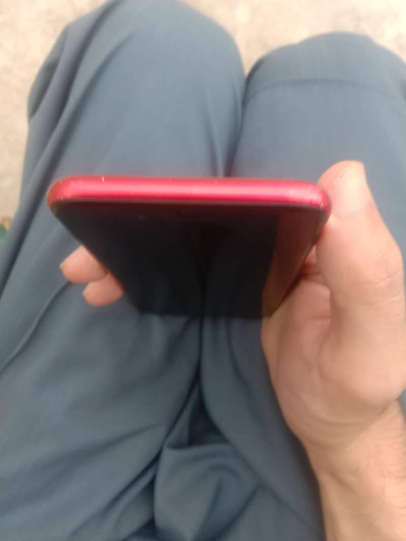 Apple iPhone SE 2 5