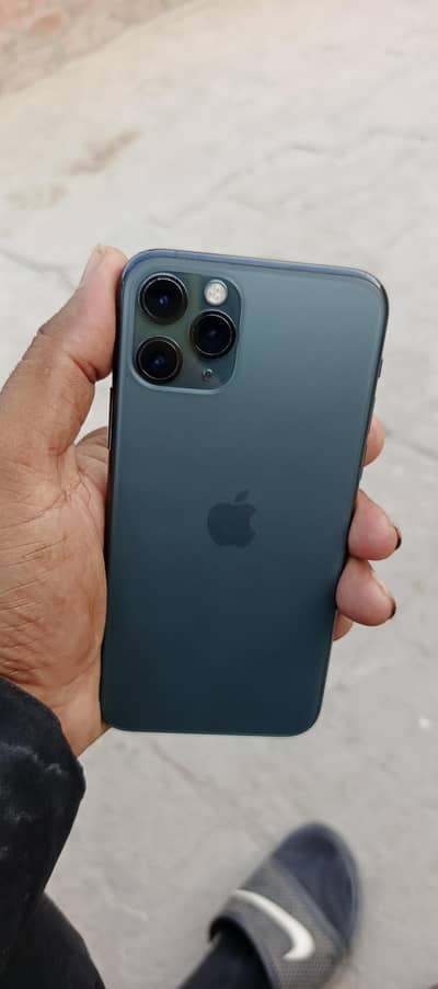 Apple iPhone 11 Pro JV 256 GB battery health 80 waterpack