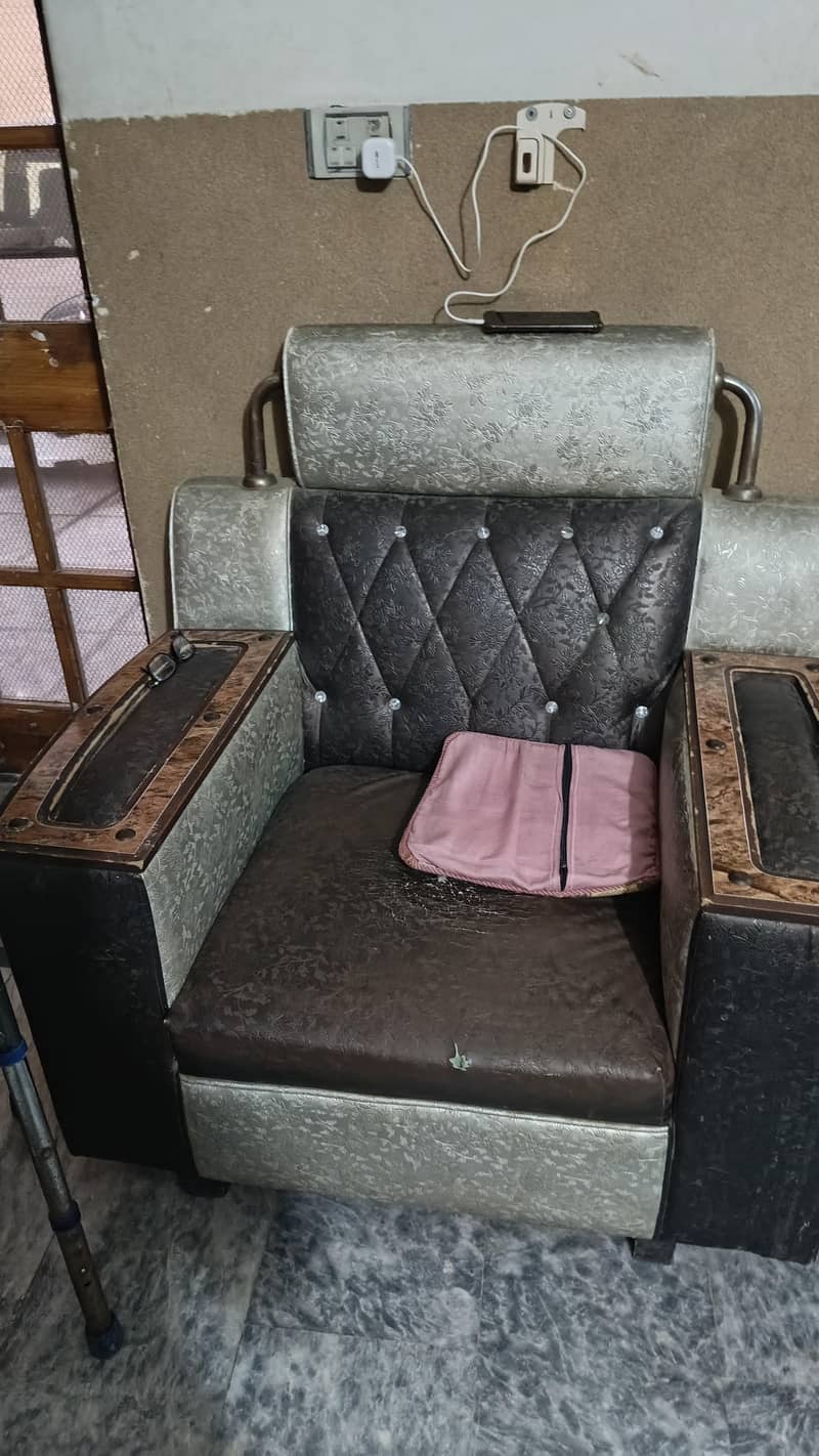 3 plus 2 Sofa Set 2
