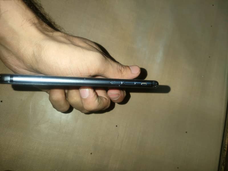 Apple iPhone 8 2