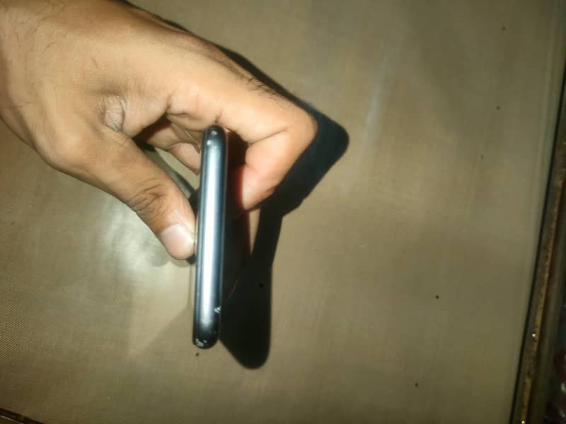 Apple iPhone 8 5