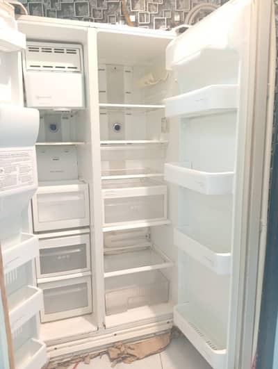 Samaung Double Door Refrigerator & Frezer-Spacious Storage,