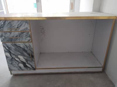 Showcase for Shop, Counter