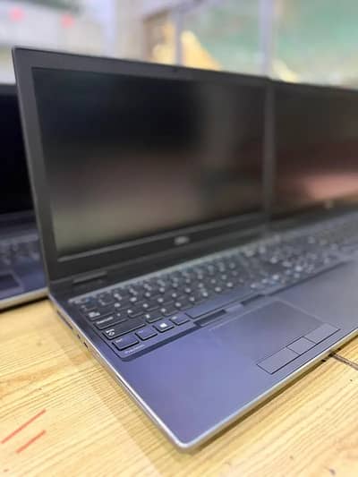 Dell Precision 7530 i7-8850H 16GB 512GB SSD Quadro P2000 15.6"
