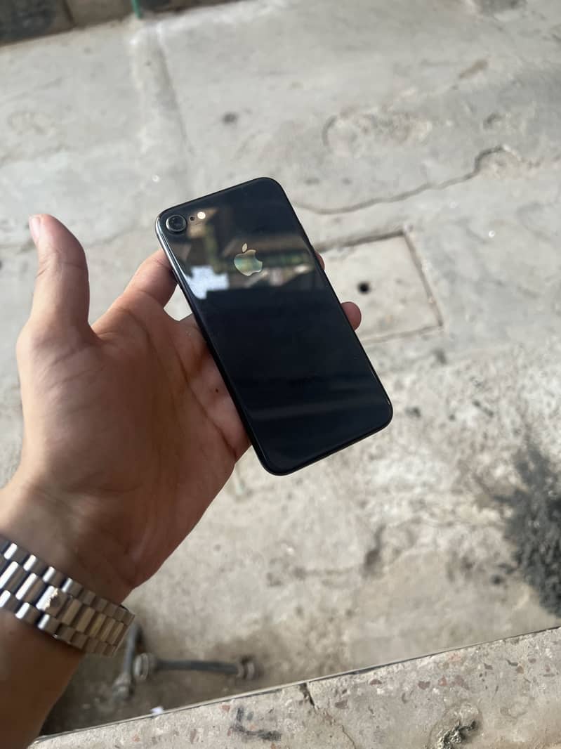 iPhone 8 0