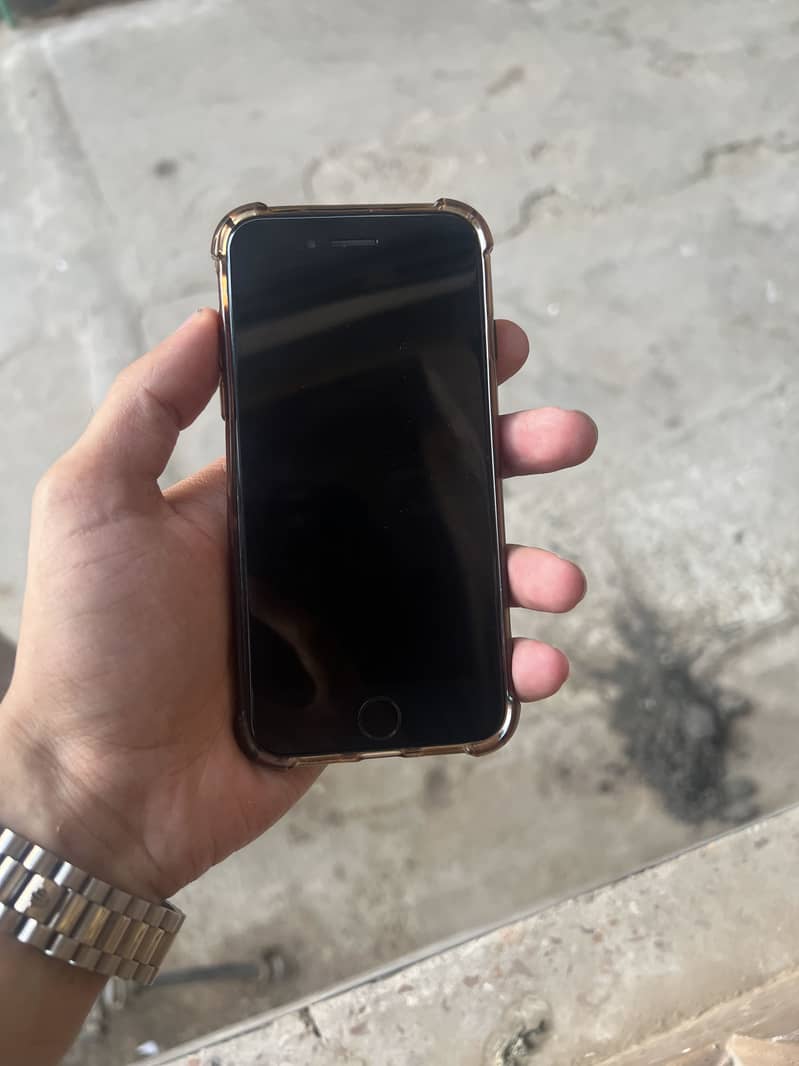 iPhone 8 3