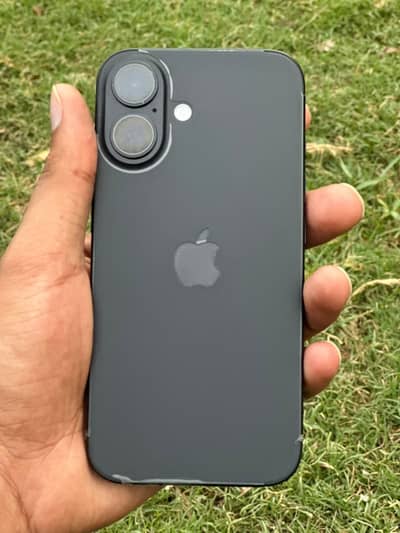 Apple iPhone 16