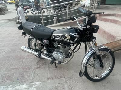 United 125 with dubble saman
