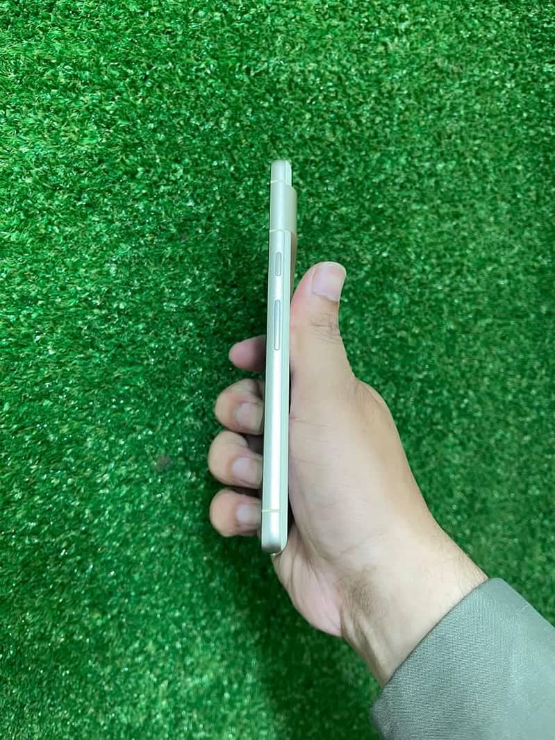 Google Pixel 7 5