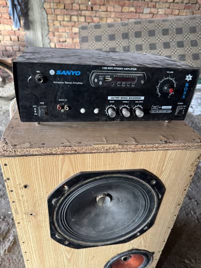 Sanyo Stereo Amplifier with Speaker - USB/MP3/FM Supported