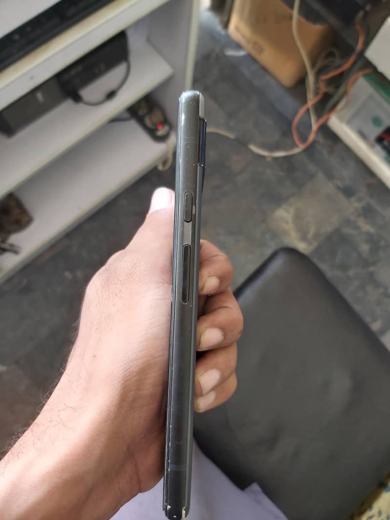 Google Pixel 6a 5