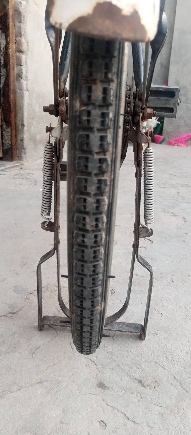 بالکل اچھی حالت میں صاف ستھرا سائیکل ہے کیا کمپنی صحراب 3