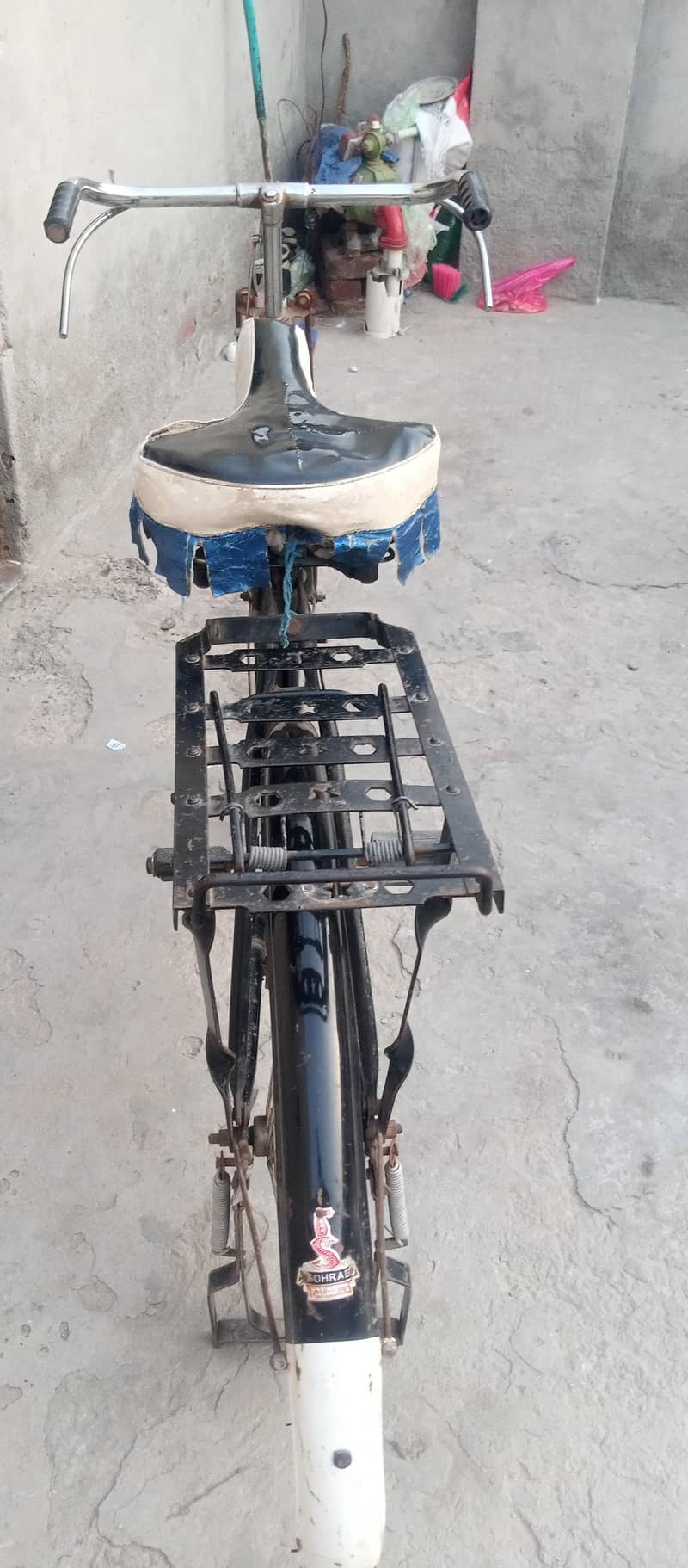 بالکل اچھی حالت میں صاف ستھرا سائیکل ہے کیا کمپنی صحراب 4