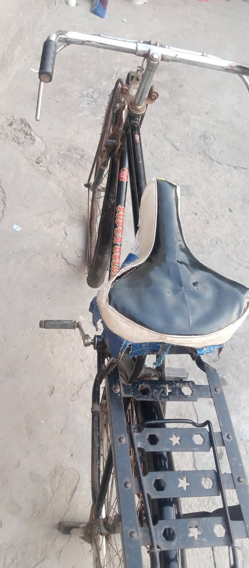 بالکل اچھی حالت میں صاف ستھرا سائیکل ہے کیا کمپنی صحراب 8