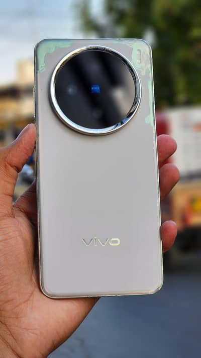 Vivo X200