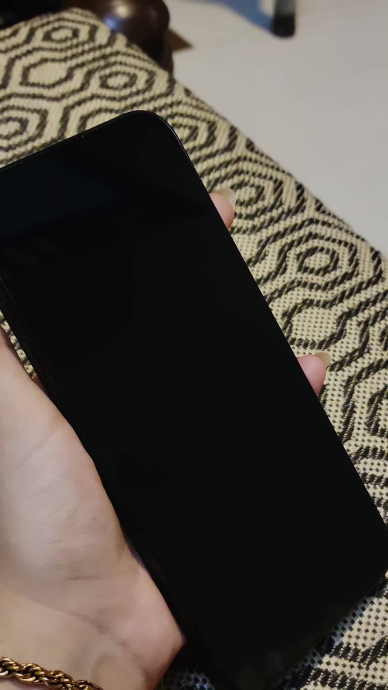Apple iPhone 16 Plus 5