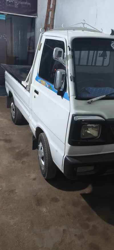 Suzuki Ravi EURO 2015 chamber pickup, excellent condition