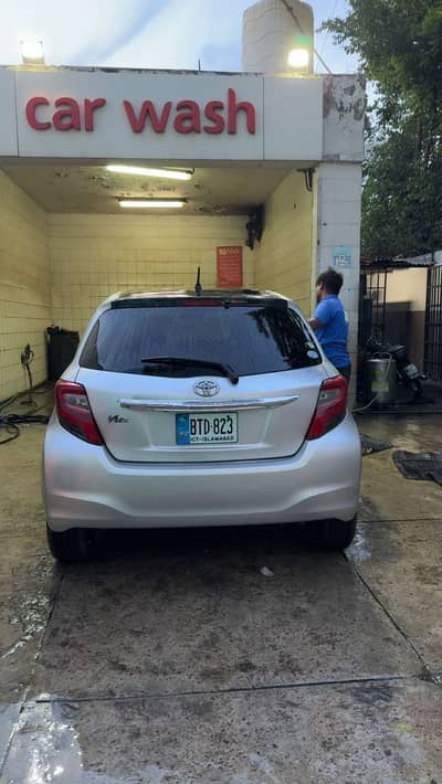 Toyota Vitz 2014