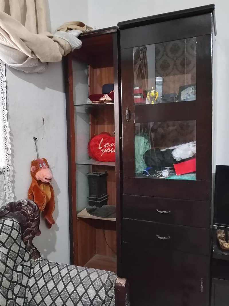 showcase divider 1