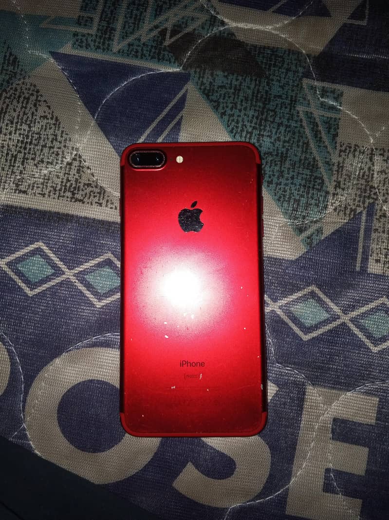 Apple iPhone 7 Plus 0
