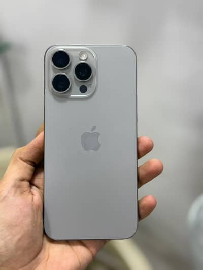 iPhone 15 Pro Max Jv With box • 87% bh • 256GB