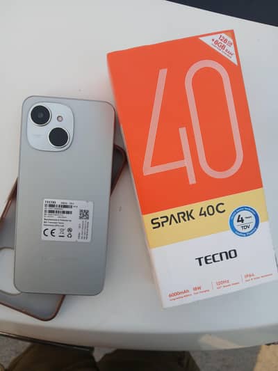 Tecno Spark 40C 4+2 128 6000 mah Batry