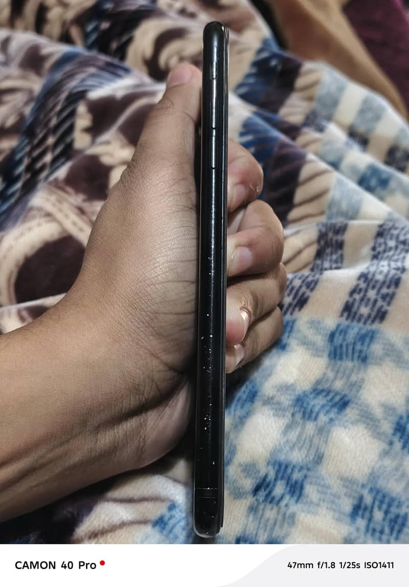 Apple iPhone 7 Plus 4