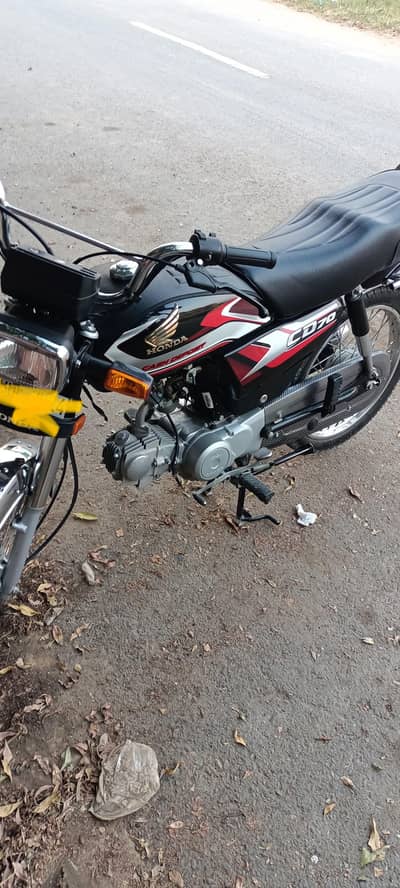 honda 70 lush condition exchange with suzuki 110 only