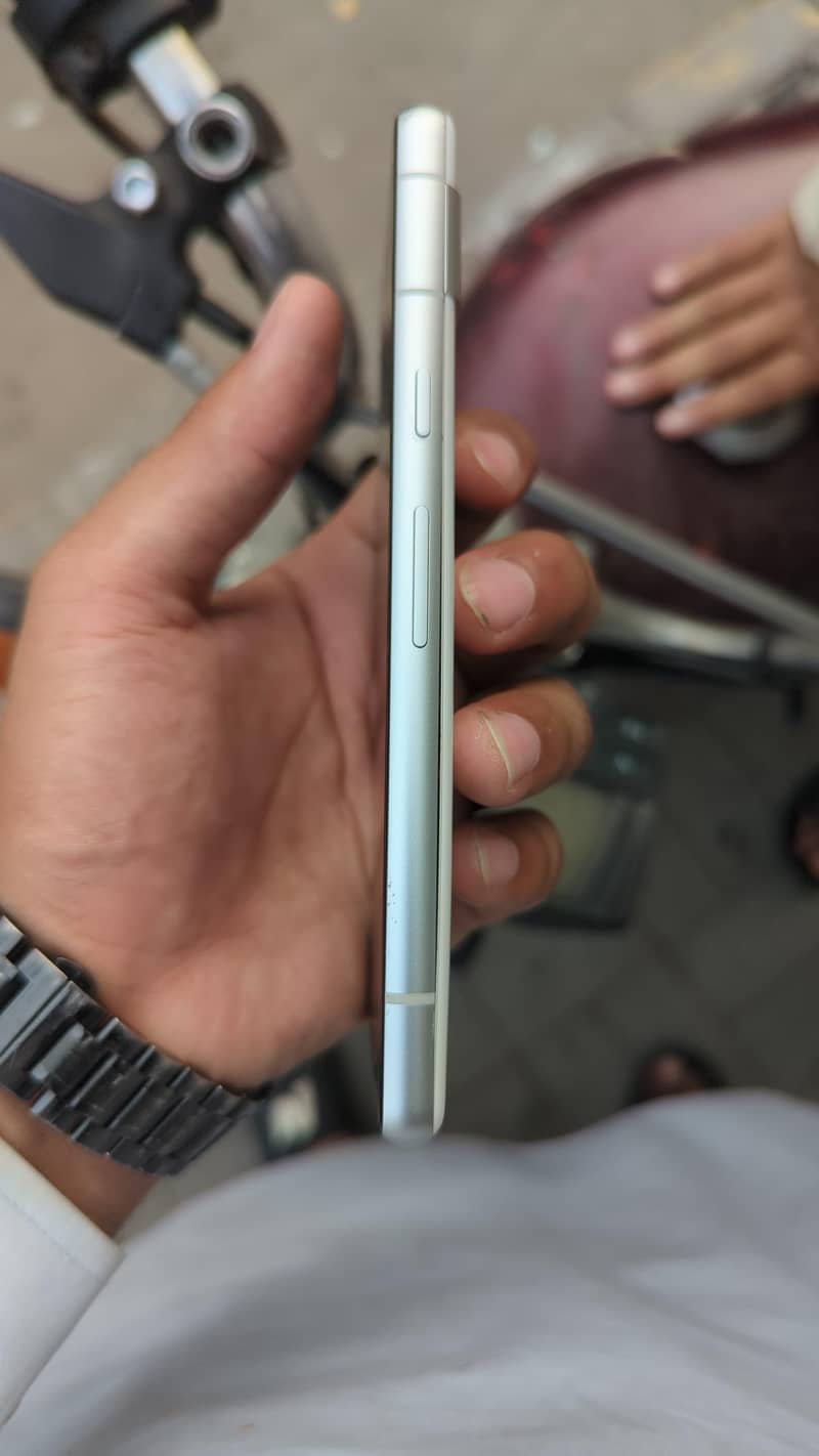 Google Pixel 7a 1