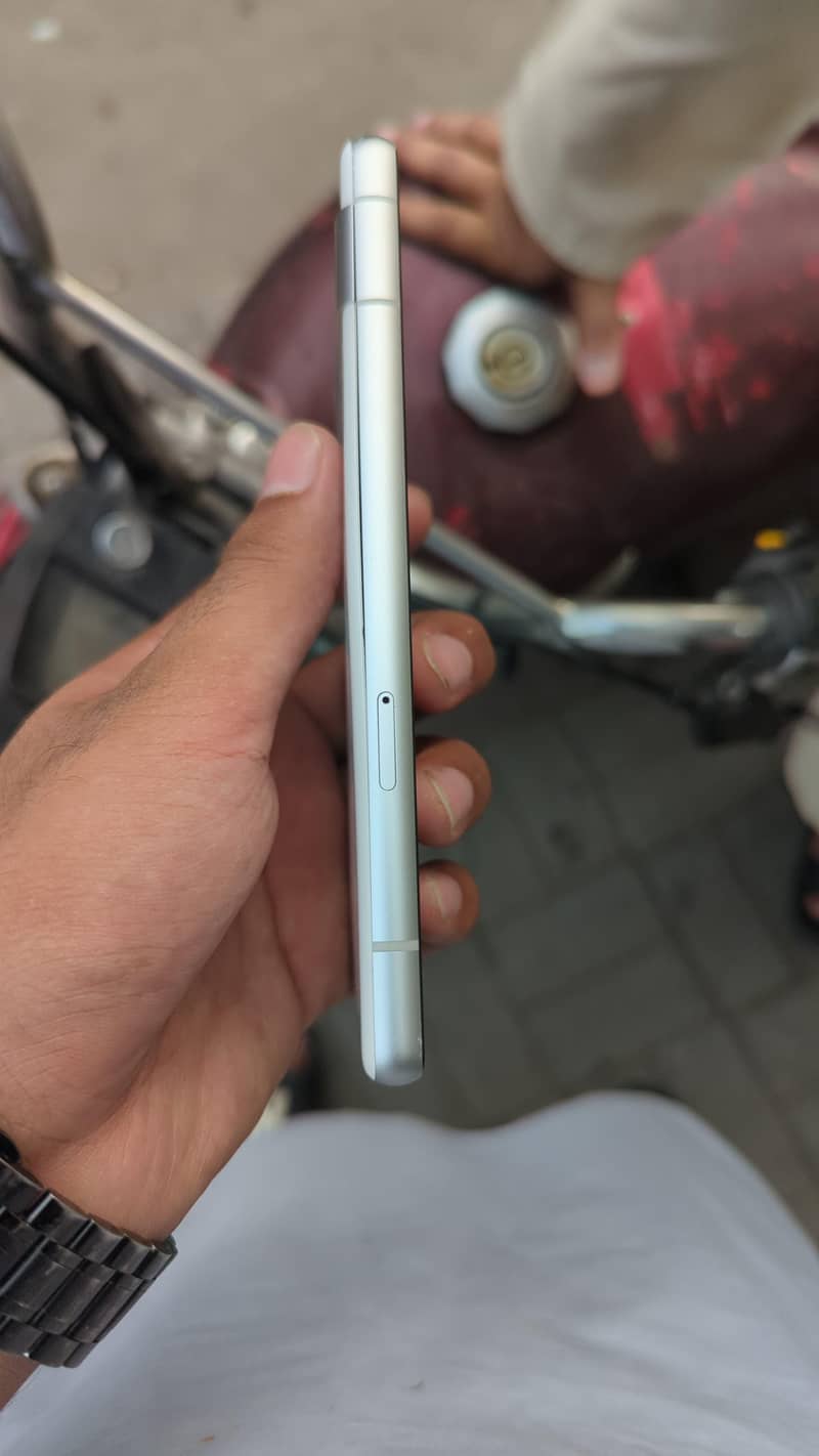 Google Pixel 7a 3