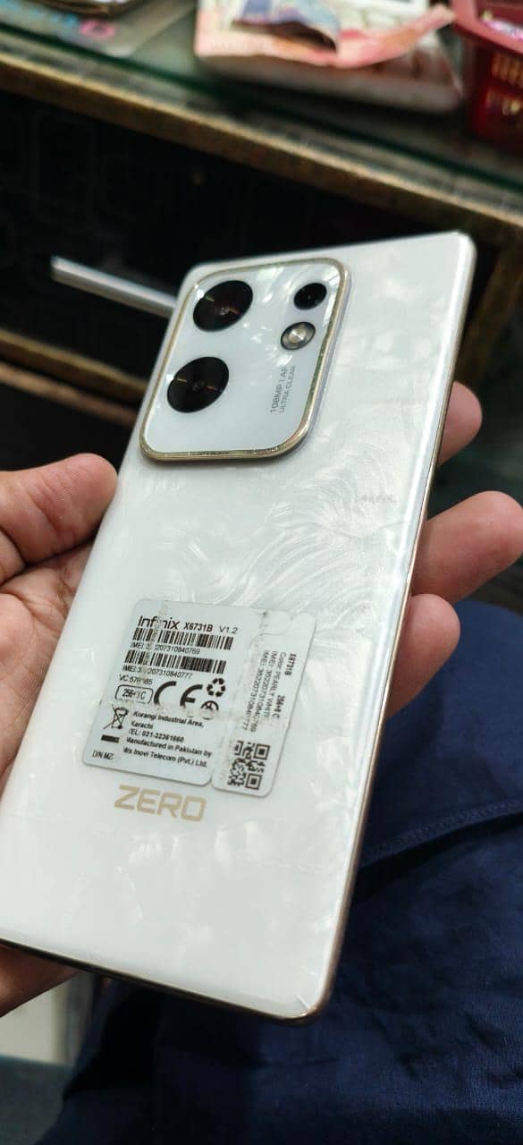 Infinix Zero 30 3