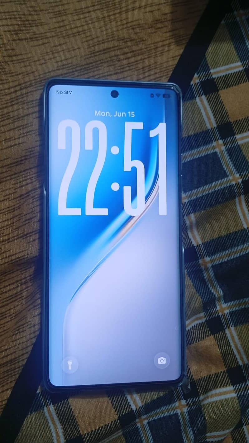 Tecno CAMON 40 Pro 3