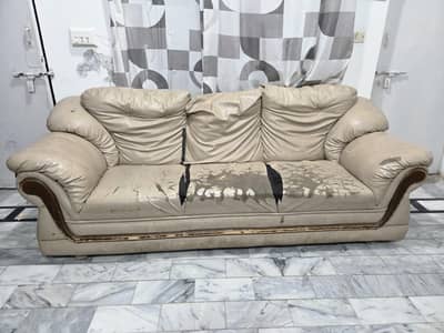Sofa set 3,2,1 total 6Seater
