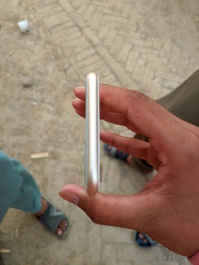 Apple iPhone 7