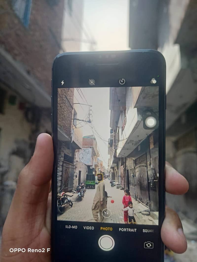 Apple iPhone 8 Plus 1