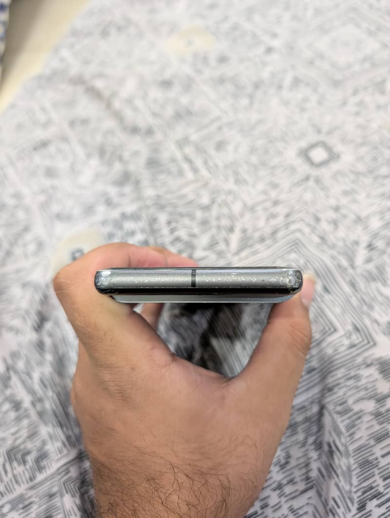 Google Pixel 7 5
