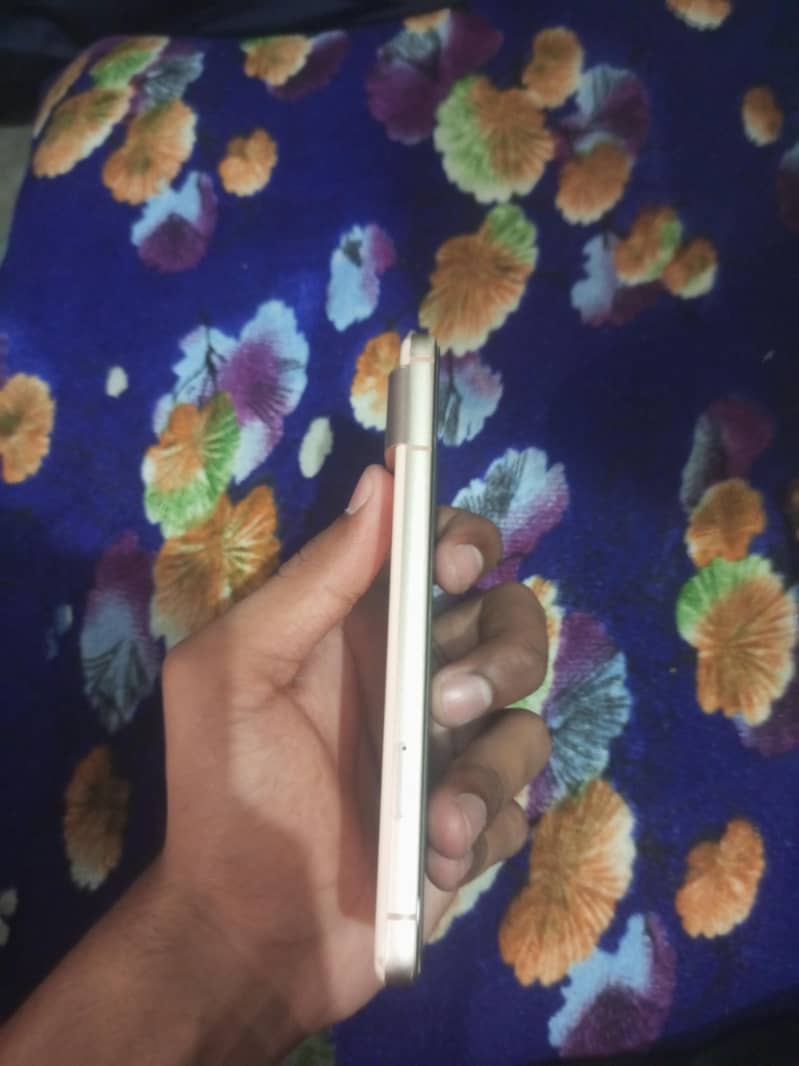 Google Pixel 8 1